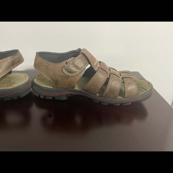 Boys Beaver Creek Sandals - Size 1 - Picture 3 of 11